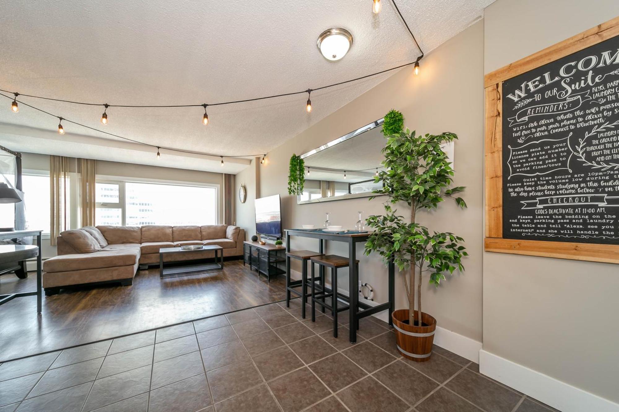 Rustic & Rogers Place, Free Parking! Apartment Edmonton Bagian luar foto